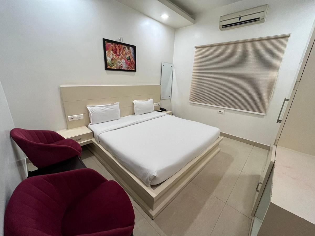 Hotel Sahib'S Red Carpet - Family & Corporate Hotel Chain Agra (Uttar Pradesh) Exterior foto