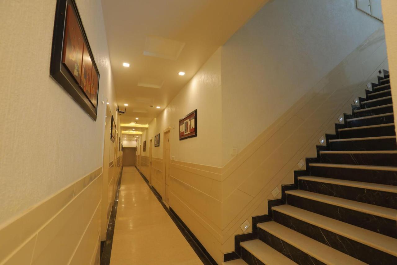 Hotel Sahib'S Red Carpet - Family & Corporate Hotel Chain Agra (Uttar Pradesh) Exterior foto