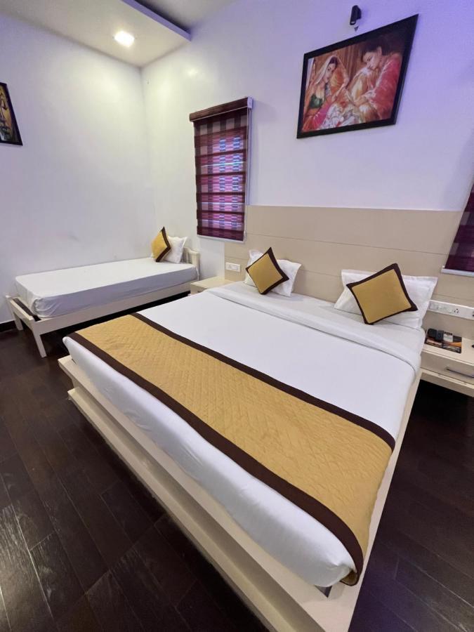 Hotel Sahib'S Red Carpet - Family & Corporate Hotel Chain Agra (Uttar Pradesh) Exterior foto